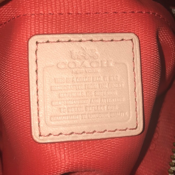 Coach wallet  and cross body bag matching set - Picture 8 of 8